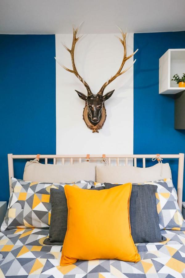Funky City Apartment - Secure Parking - Wifi - Sleeps 6 - No Parties Belfast Kültér fotó